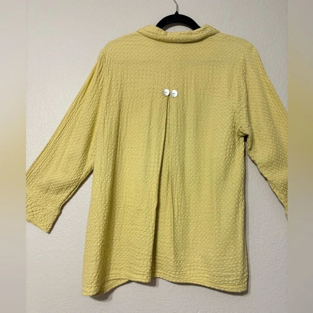 Habitat Soft Yellow Textured Button-Down Shirt/Jacket. Mother of Pearl Buttons. - Picture 3 of 10